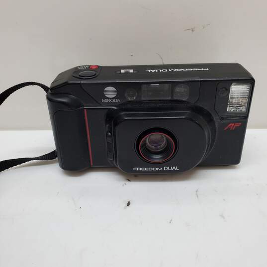 Minolta Freedom Dual 60 Film Camera AF Point & Shoot 35mm image number 1