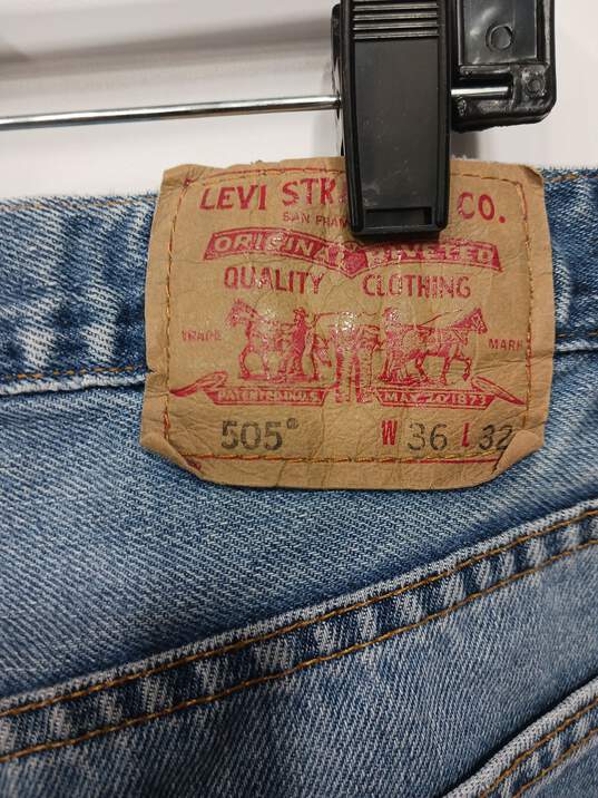 Men's Levi's Blue Jeans 36x32 image number 3