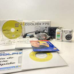 Nikon Coolpix 775 2.1MP Compact Digital Camera