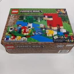 Lego Minecraft The Wool Farm & The Guardian Battle Building Sets alternative image