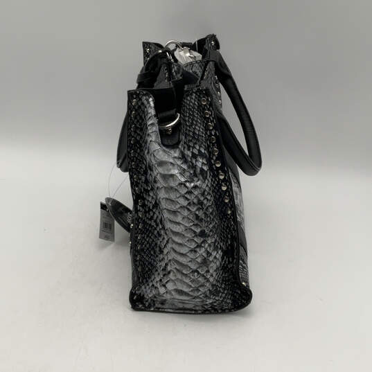 NWT Womens Leather Blue Black Inner Pocket Detachable Strap Crossbody Bag image number 3