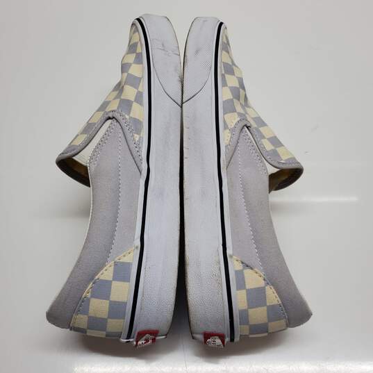 MEN'S VANS 'DOVE GREY/OFF WHITE' CHECKERED SLIP ON SHOES SIZE 8.5 image number 2