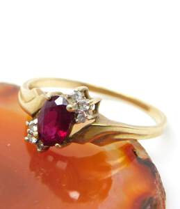 10K Yellow Gold Oval Ruby Round CZ Accents Ring 1.3g alternative image