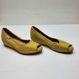 Keen Cortana Women's Yellow Canvas Peep Toe Wedge Shoes Size 7 alternative image