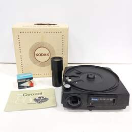 Kodak Carousel 850 Auto-Focus Projector In Box