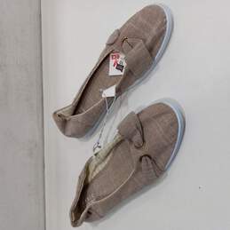 Basic Editions Women's Slip On Shoes Size 10 alternative image