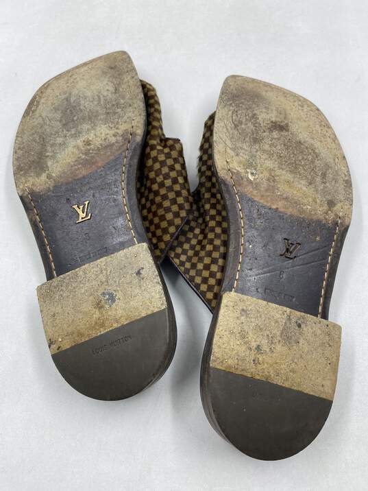 Louis Vuitton Brown Flip Flop Sandal Women 8 image number 8