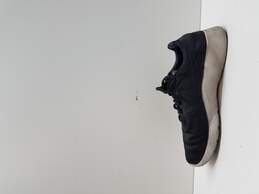 Nike Black Sneakers Women's Size 8.5 alternative image