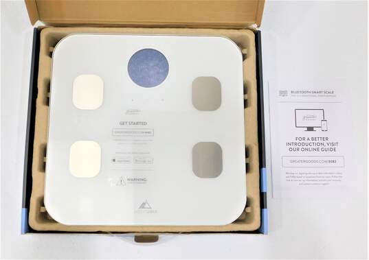 Weight Gurus Bluetooth Body Composition Scale White IOB image number 2