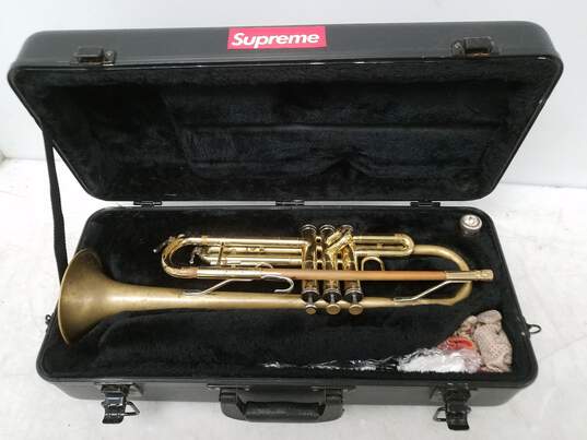 Vintage Holton T602 Trumpet With Case image number 1