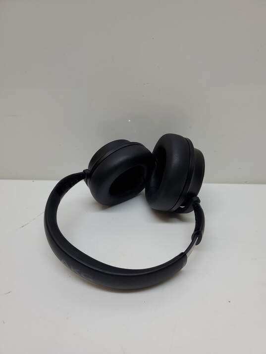 AKG Untested P/R* Y Series Black Over The Ear Noise Cancelling Headphones image number 2