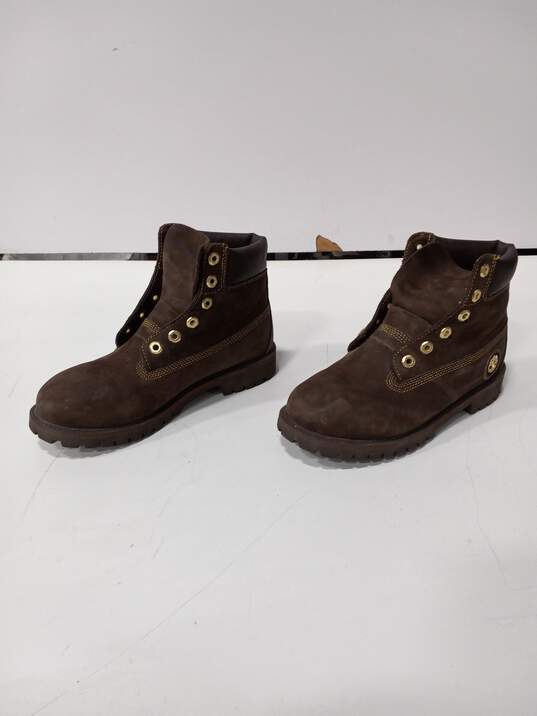Timberlands Women's Brown Nubuck Boots Size 5.5 image number 1