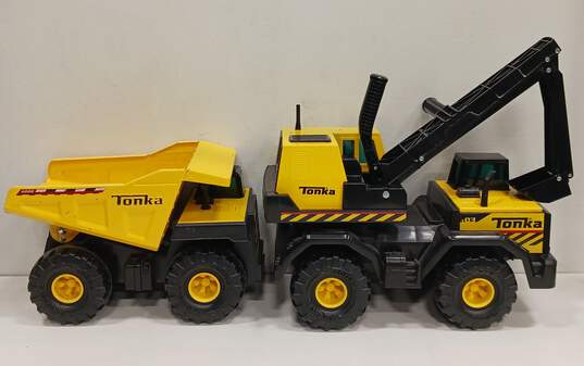 Pair of Tonka Toy Construction Trucks image number 5
