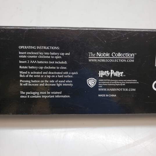 Harry Potter The Noble Collection Wand with Illuminating Tip image number 3