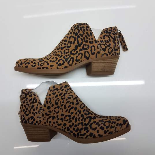 Women's BP Leopard Printed Suede Ankle Bootie Size 6M w/ Box image number 4