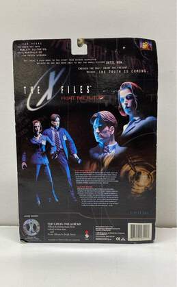 Vintage 1998 McFarlane Toys The X Files Series 1 Agent Mulder Action Figure Set alternative image