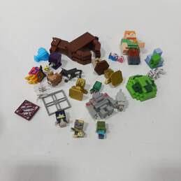 4lbs Bundle of Assorted Minecraft Minifigures alternative image