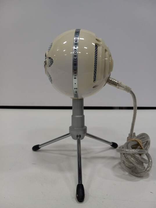 Snowball Ice Blue Microphone image number 2
