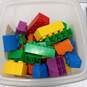 6.4lbs. Bundle of Assorted Lego Diplo Building Bricks In Plastic Container image number 3