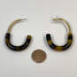Designer J. Crew Gold-Tone Lined Tortoise Resin Pushback Hoop Earrings image number 3
