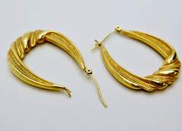 14K Yellow Gold Textured & Polished Shrimp Hoop Earrings 3.1g alternative image