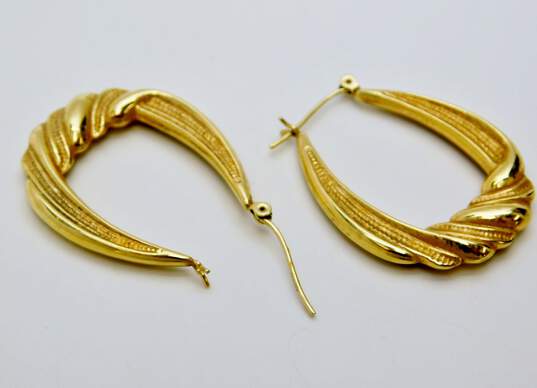 14K Yellow Gold Textured & Polished Shrimp Hoop Earrings 3.1g image number 2