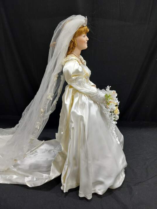 Princess Sarah Porcelain Bride Doll w/Box image number 4