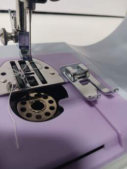 Kylinton Light Blue/Gray And Purple Mini/Portable Sewing Machine alternative image