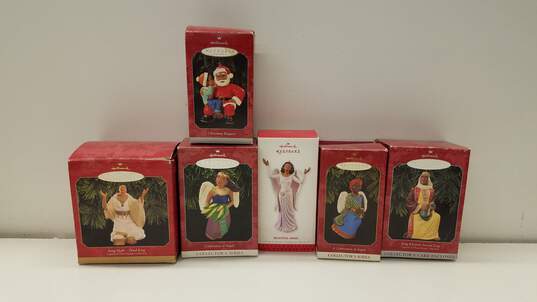 Lot of 15 Assorted Hallmark Christmas Ornaments image number 4