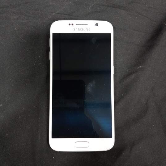 White & Gray Samsung Galaxy S6 Cellphone image number 1
