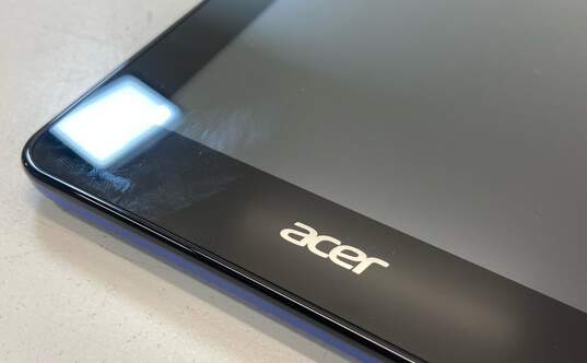 Acer Iconia One 7 B1-730 8GB Tablet image number 2