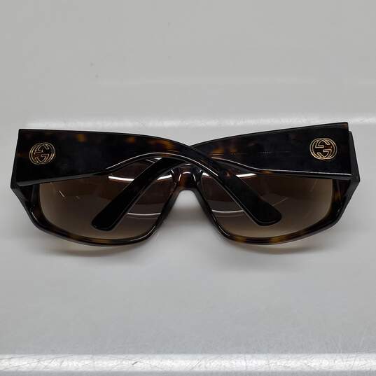 Gucci GG2592/S Brown Tortoise Sunglasses Size 62x12 AUTHENTICATED image number 2