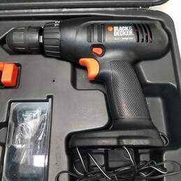 Black & Decker 3/8 Cordless Drill Driver PS3625 With Case & Drill Attachments alternative image
