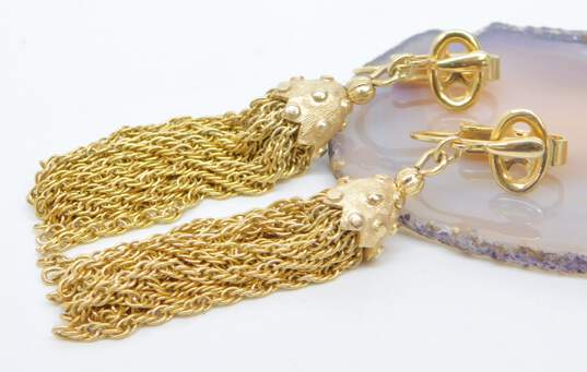 VNTG Crown Trifari Gold Tone Clip-On Chain Tassel Drop Dangle Earrings 12.1g image number 2