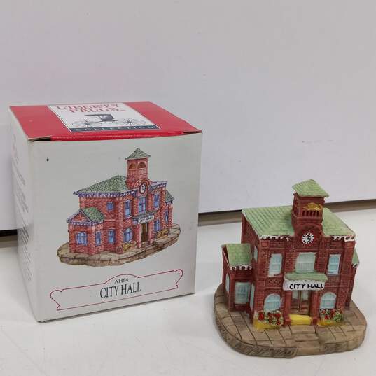 4 Vintage The Americana Collection Liberty Falls  Village and Houses image number 3