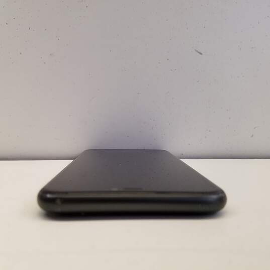 Apple iPhone 11 (Gray) For Parts Only image number 4