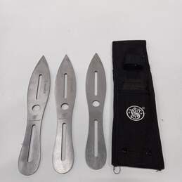 Smith & Wesson Throwing Knives in Case