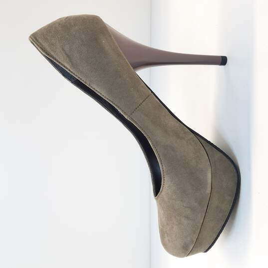 Mossimo Grey Suede High Heels Size 7.5 image number 2