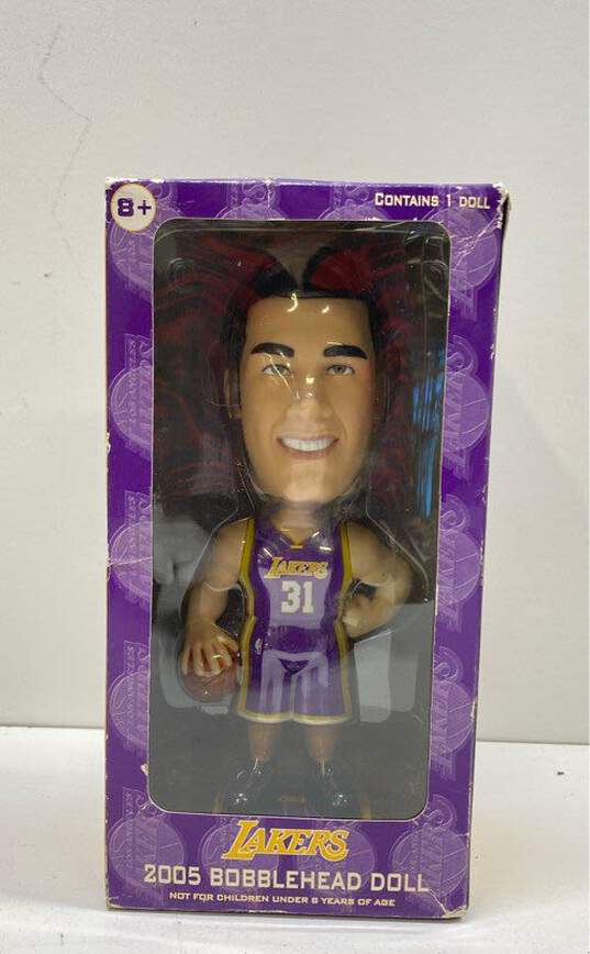 Lot of Assorted L.A. Lakers Collectibles image number 4