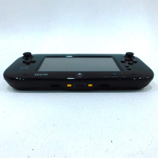 Nintendo Wii U Gamepad and Console image number 10
