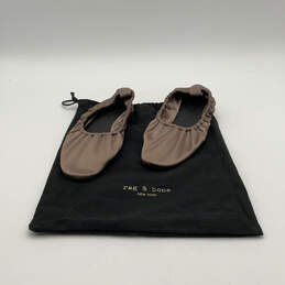 Womens Elly Brown Silk Scrunch Slip On Ballet Flats Size 38 w/Dust Bag