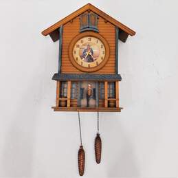 Bradford Exchange Western Legend John Wayne Cuckoo Clock