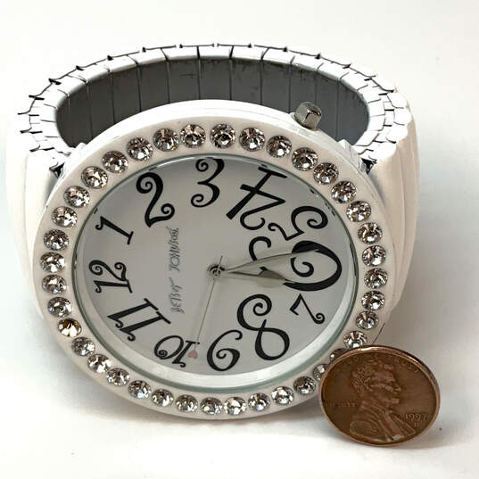 Designer Betsey Johnson Silver-Tone Rhinestone Round Dial Analog Wristwatch image number 2