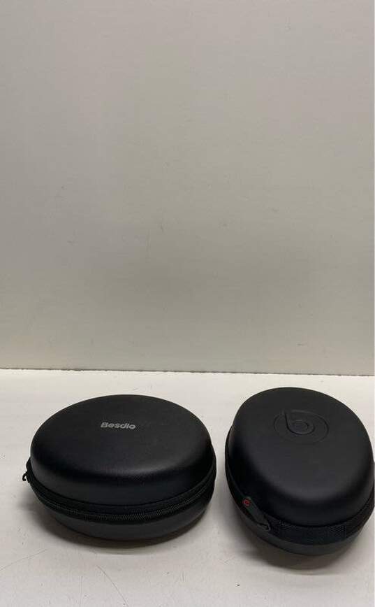 Assorted Audio Headphone Bundle Lot of 2 with Case image number 1