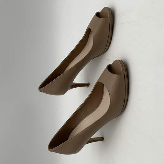 Womens Beige Leather Peep Toe Slip-On Stiletto Pump Heels Size 9 B image number 2