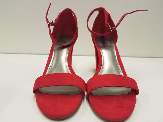 Worthington Beckwith Red Velvet Strappy Heel Sandals Women's Size 8 image number 4