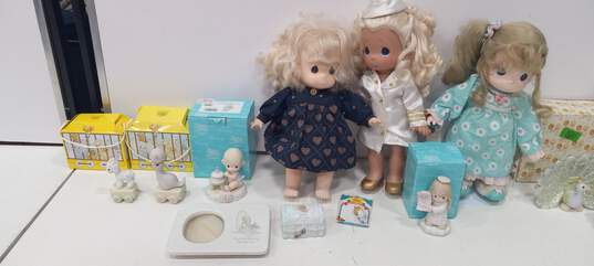 6 Pound Bundle of Precious Moments Dolls, Figurines, Ornament And Picture Frame image number 3