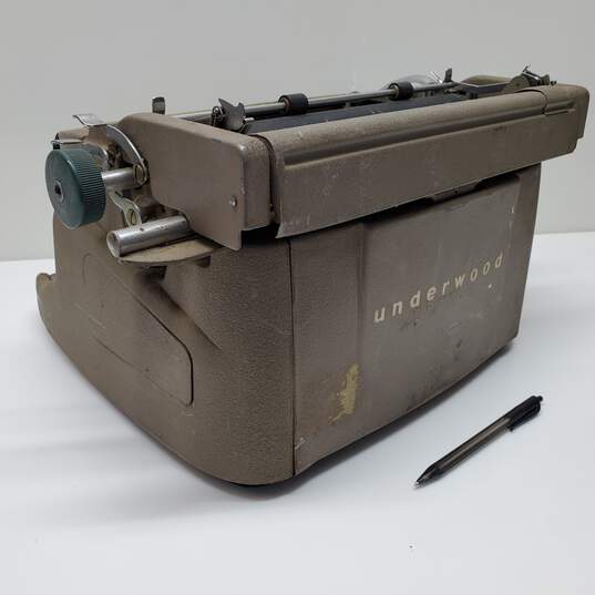 VTG. Underwood *P/R Untested* Golden Touch Manual Typewriter image number 3