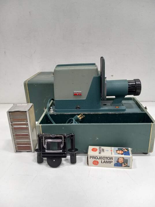 Vintage Argus 300 Slide Projector image number 1