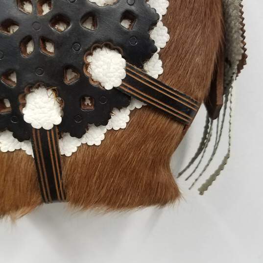 Decorative Canteen with Leather Straps and Faux Fur image number 7